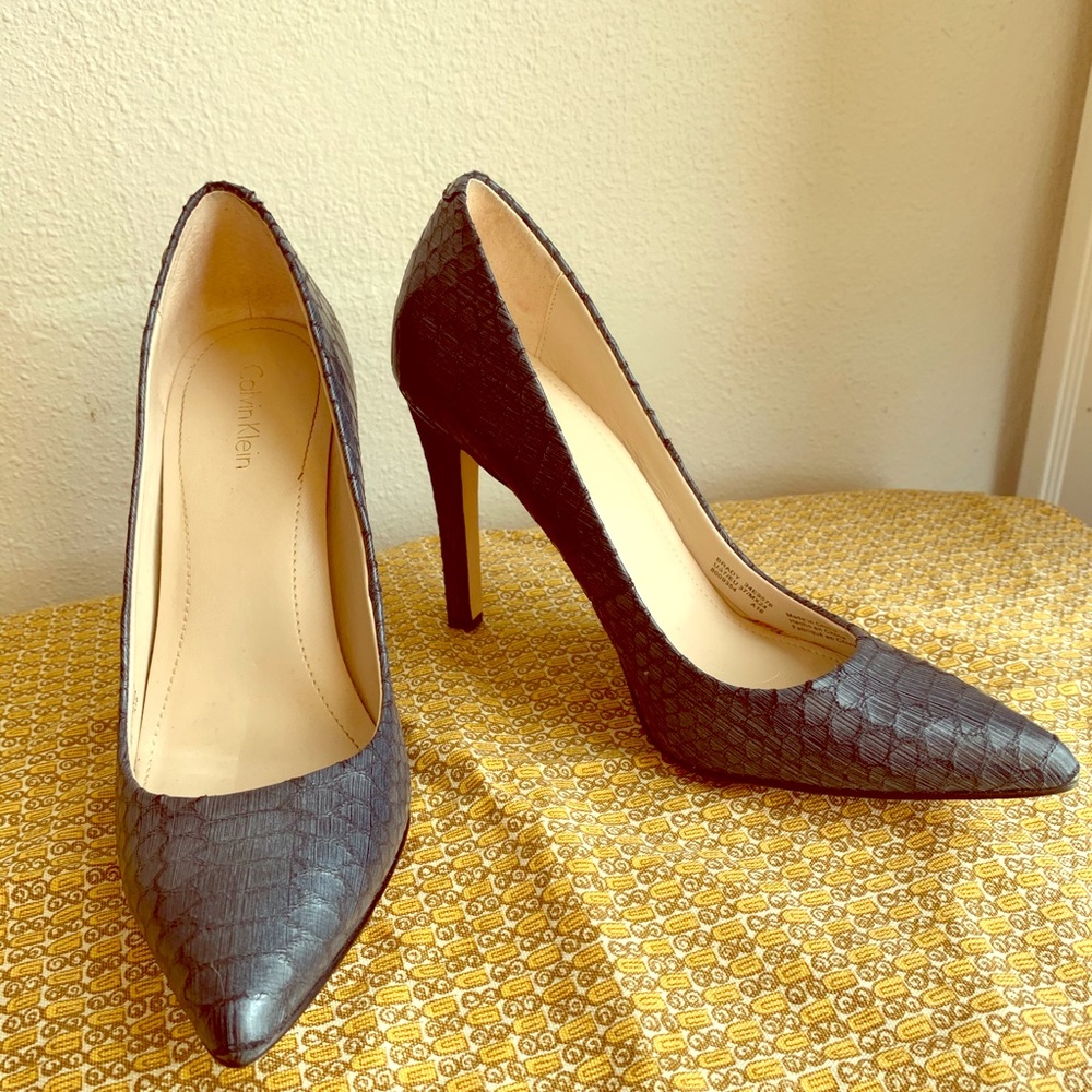 Calvin Klein Brady heels size 7